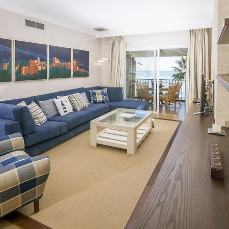 Hb - Comfortable Beachfront Holiday Apartment إِستيبونا المظهر الخارجي الصورة